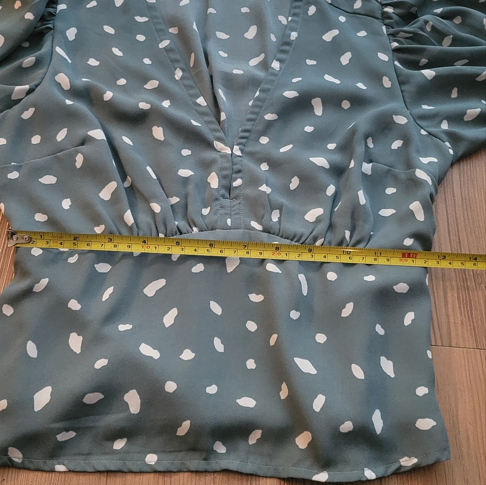 Abercrombie Peasant Top - Picture 5 of 10
